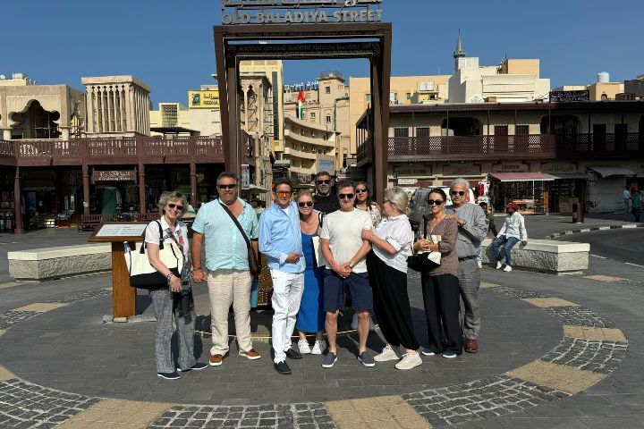 Luxury: Private Full Day City Tour with Burj Khalifa 124th Floor